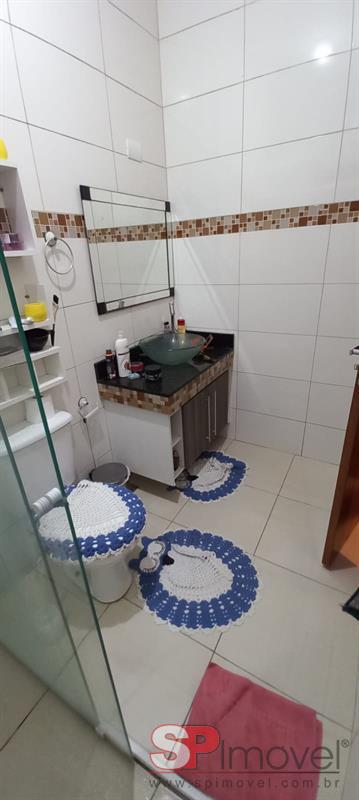Casa para Venda por R$580.000,00 com 180m², 2 vagas e 3 dormitórios - Sítio do campo, Praia grande / SP